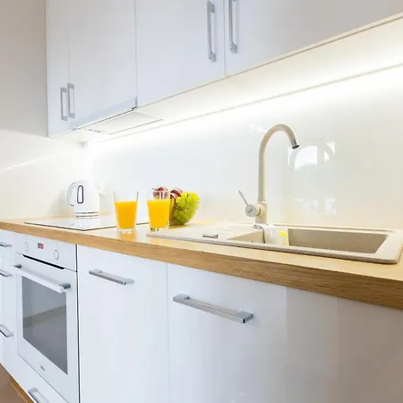 Perlowe Tarasy 아파트 사르비노보